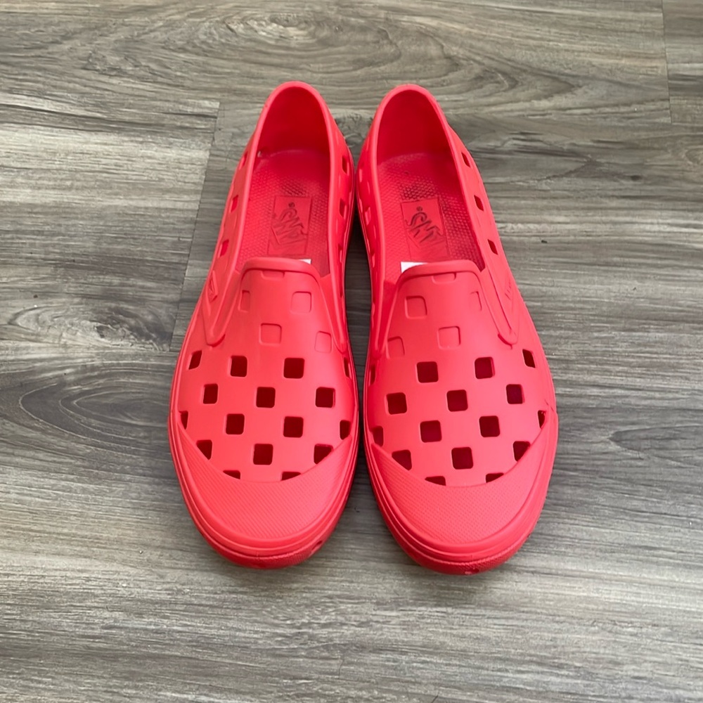 Vans trek slip on 7.5 orange like new